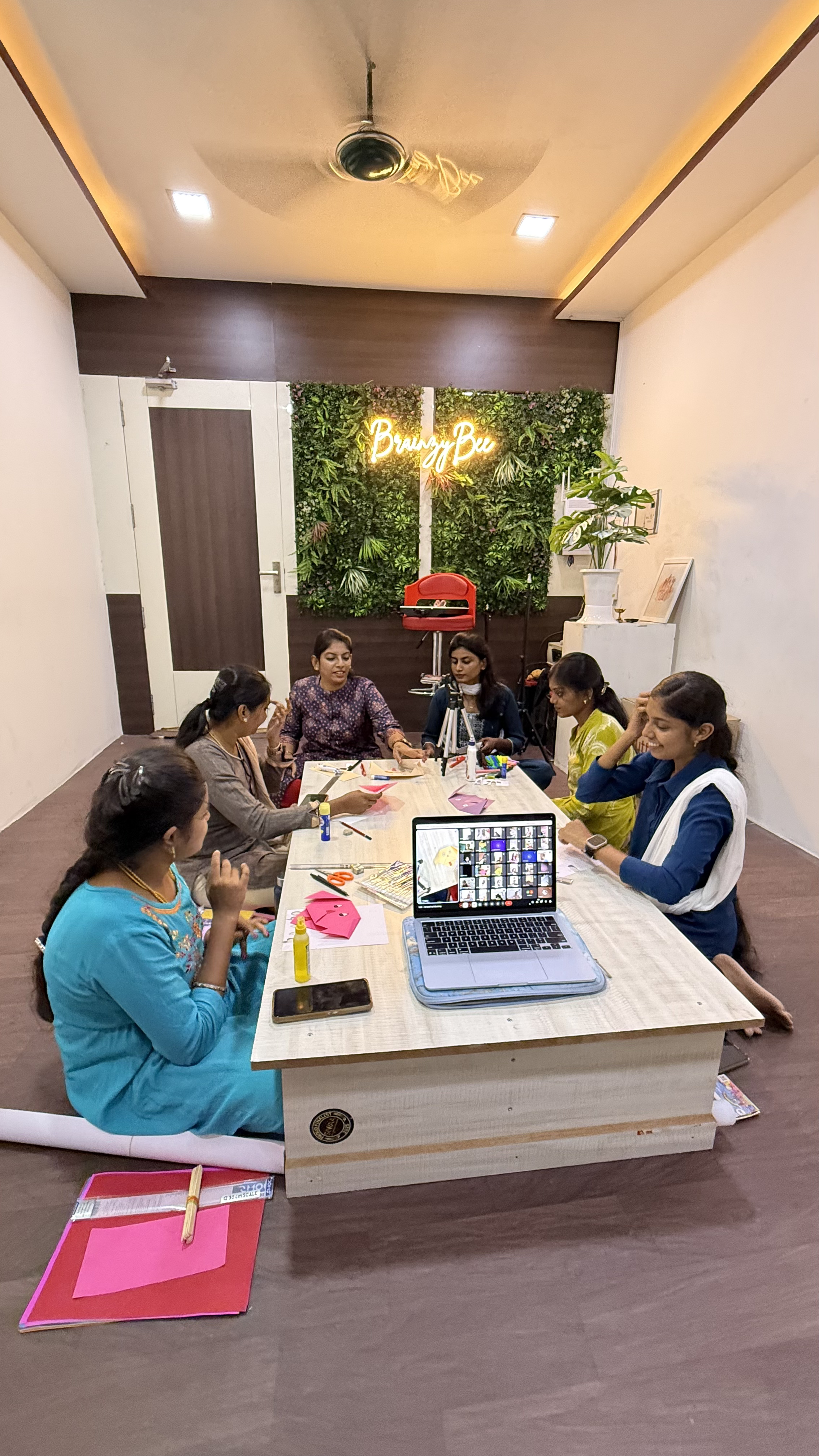 Art and Craft Session for Teachers at BrainzyBee