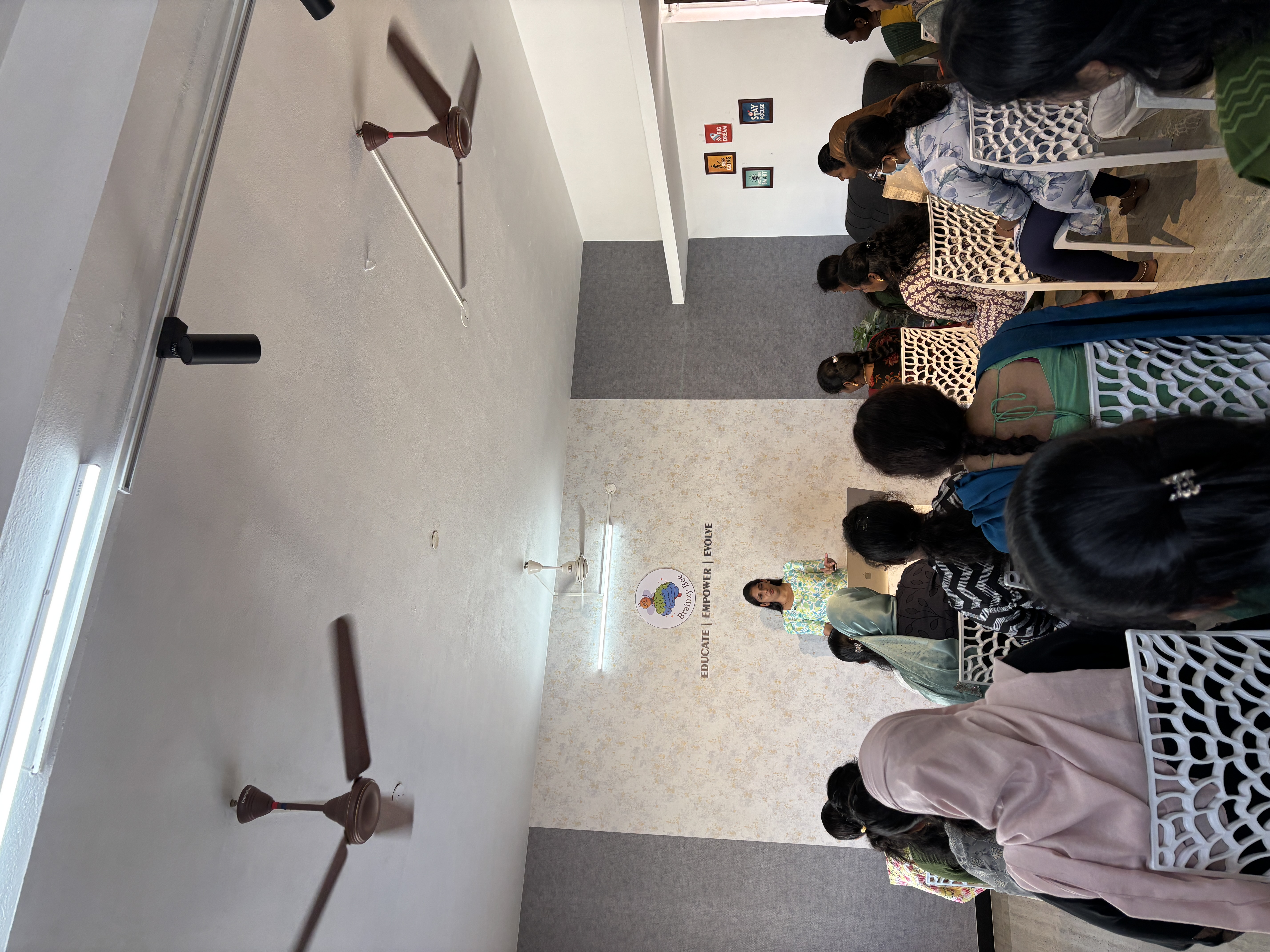 Whole Brain acceleration for teachers to understand the child brain development